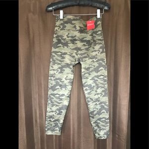 NWT Spanx cropped leggings